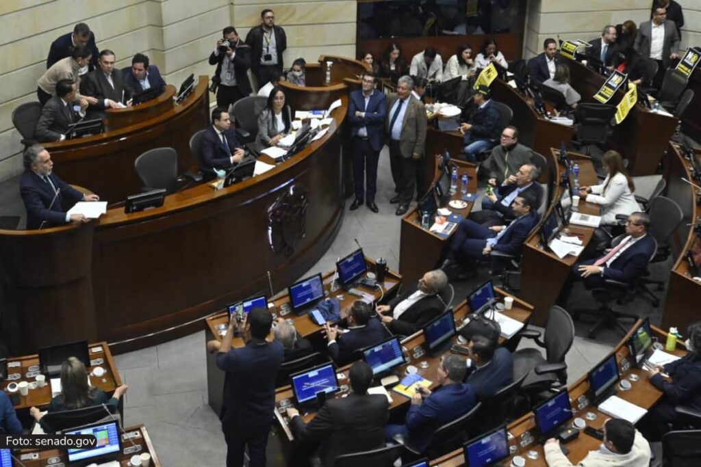 Senado define el futuro de consulta popular, congreso, Más Colombia