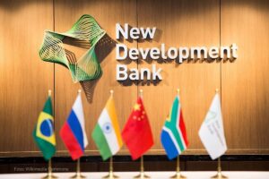 banco de los BRICS, Nuevo Banco de Desarrollo, BRICS, banderas, más colombia