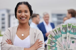 empleados públicos del distrito, tabla salarial 2025, mujer afro joven, empleado público, más colombia