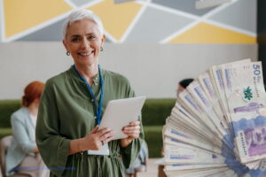 mesada 14, docentes pensionados, Fomag, maestra, pensionada, felicidad, más colombia