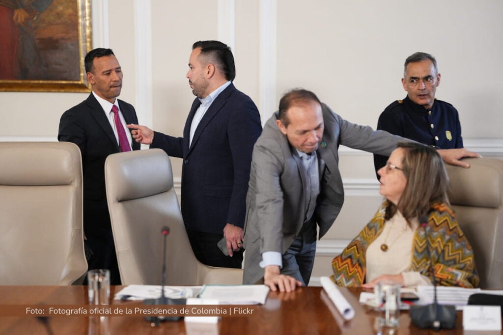 Atención, queda suspendido el decreto de consulta popular: la Sección Quinta del Consejo de Estado admitió la demanda que pretende la nulidad del Decreto 0639 de 2025 3 suspendido el decreto de consulta popular, ministros, consejo de ministros, preocupación, más colombia