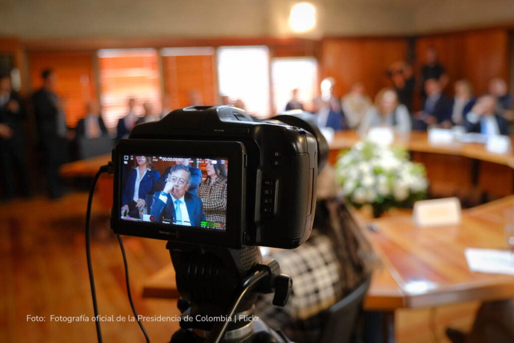 Atención, queda suspendido el decreto de consulta popular: la Sección Quinta del Consejo de Estado admitió la demanda que pretende la nulidad del Decreto 0639 de 2025 4 suspendido el decreto de consulta popular, corte, petro, cámara, más colombia