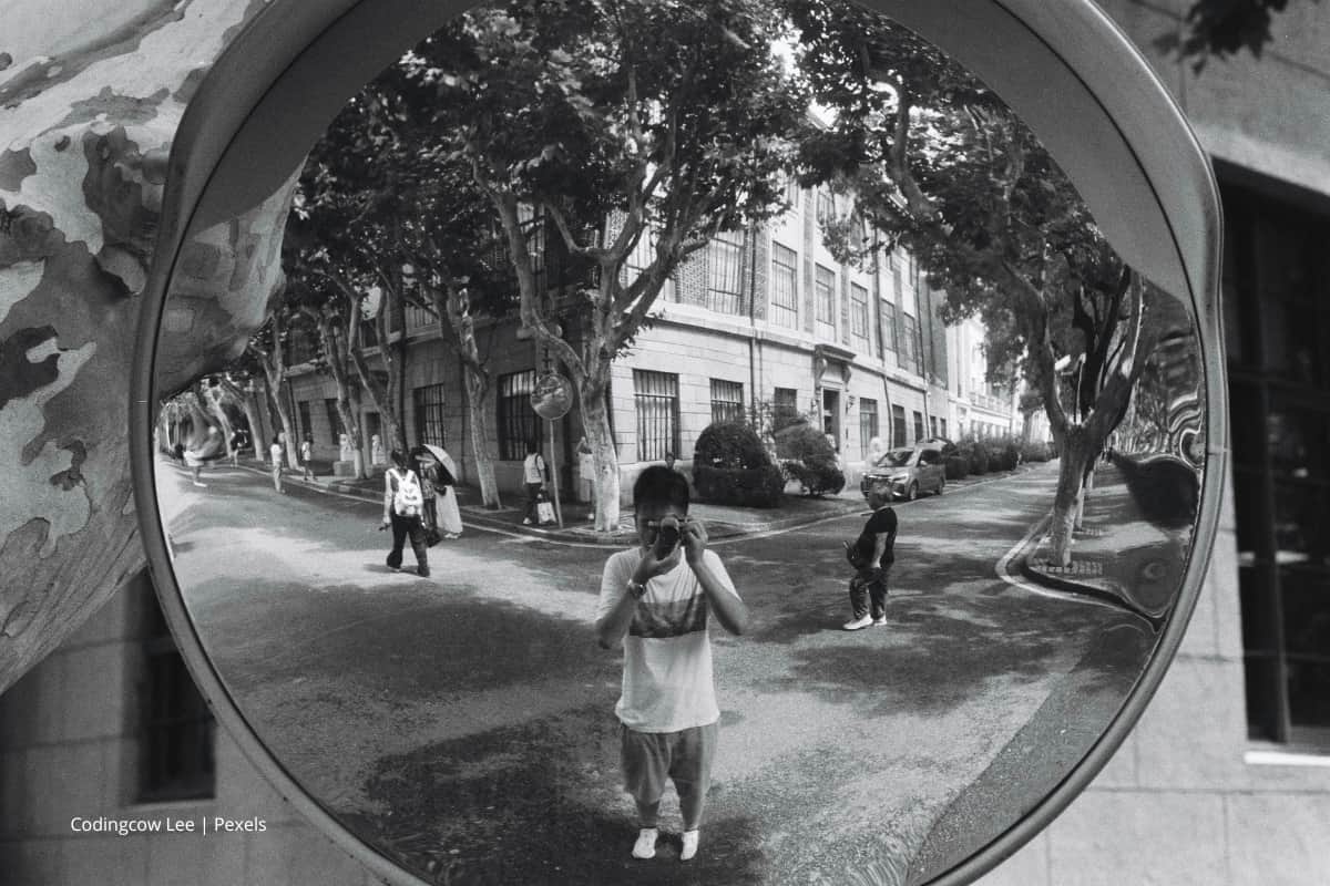 La fabricación de espejos: el fascinante proceso de crear el reflejo 1 Fabricación de espejos