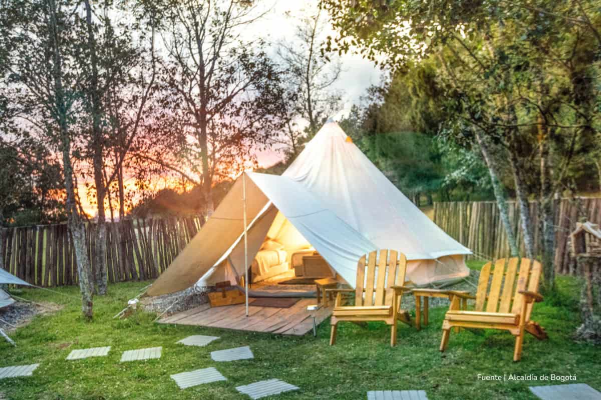 glamping cerca a Bogotá, lugares para vacaciones, Gampling Niddo Suesca, Más Colombia