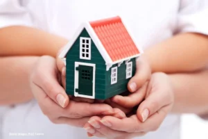 Subsidio de vivienda Mi Casa Ya 2025 – Casa en manos humanas