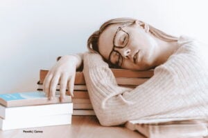 horarios irregulares, jet lag social, Cronobiología del sueño, Más Colombia