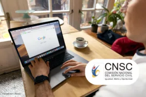 concurso Nación 6, Hombre consultando sus resultados preliminares de la CNSC, Más Colombia