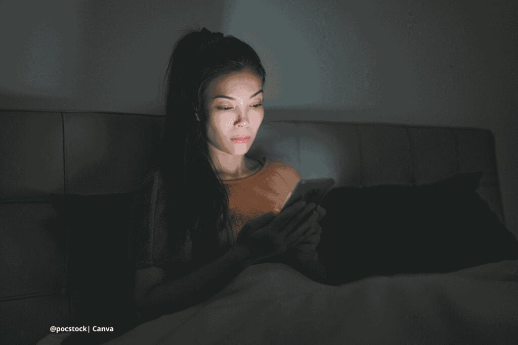 luz azul, efectos de las pantallas, dormir mejor, Impacto de las pantallas en el sueño, Más Colombia
