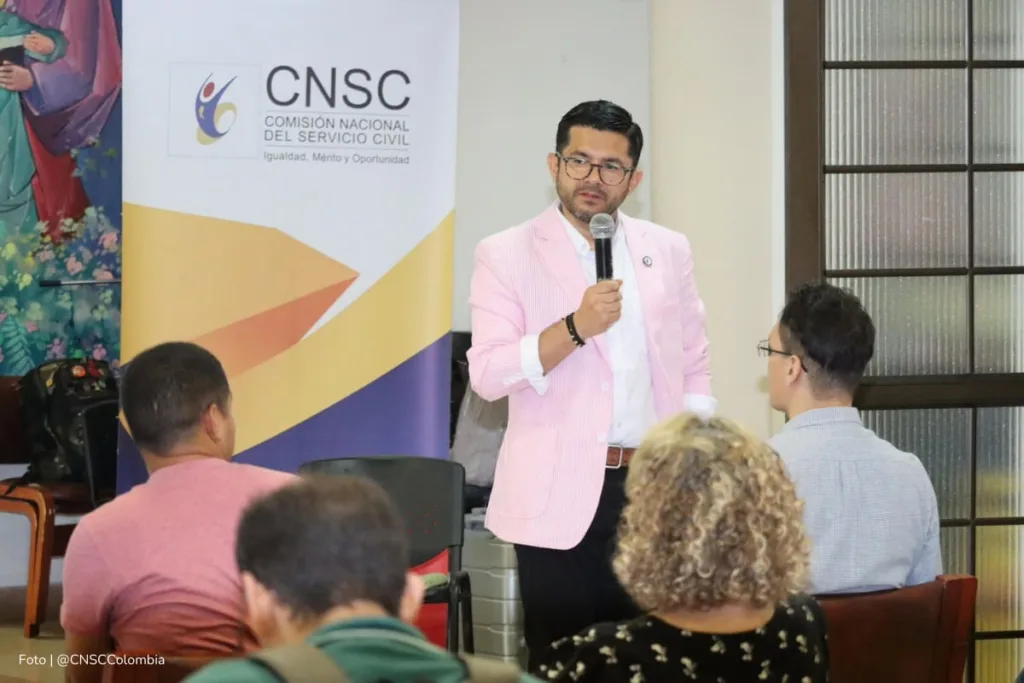 concurso Antioquia 3, Mauricio Liévano Bernal, director de la CNSC, Más Colombia