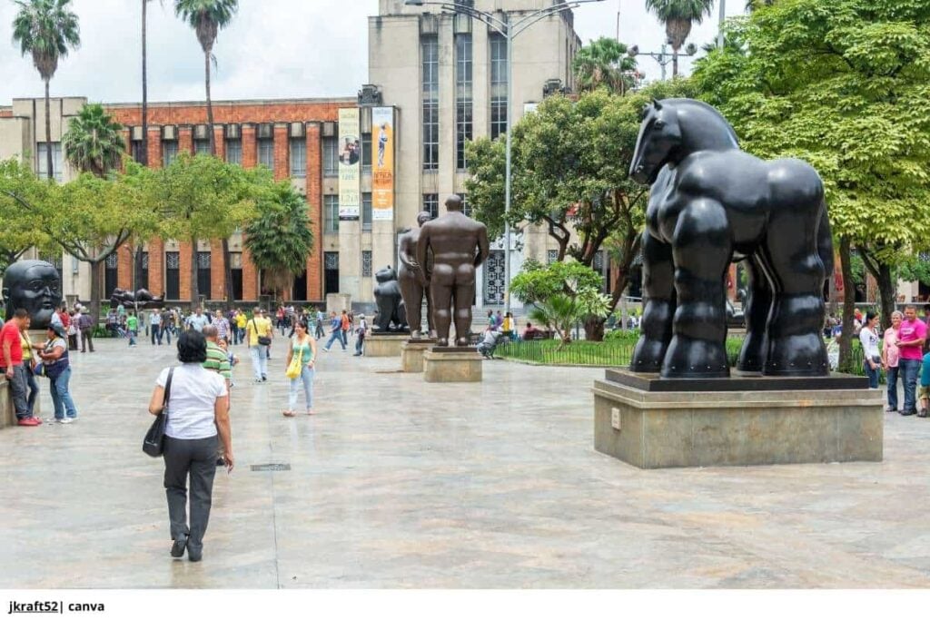  Plaza de Bolívar de Medellín