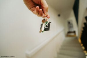 mercado de arriendo, Persona arrendado apartamento, Más Colombia