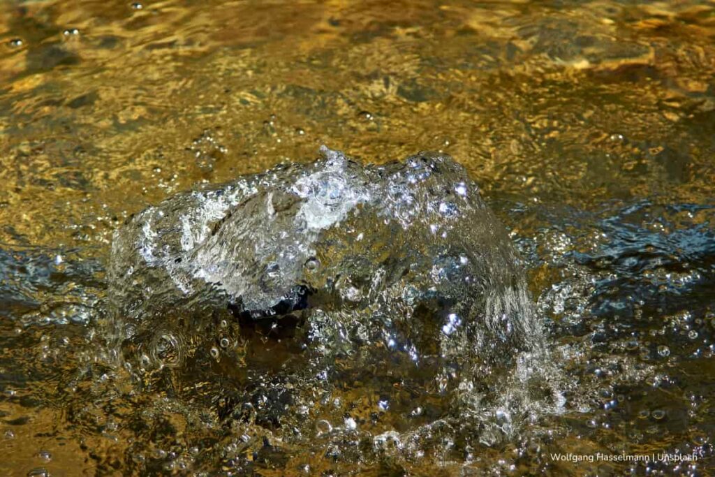 Tesoro oculto: estudio de la UNAL revela grandes reservas de agua subterránea en Cumaribo, Vichada 3 agua subterránea, acceso a agua potable, Agua brotando, Más Colombia