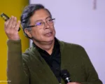 Petro cifras de salud: primer plano de Gustavo Petro hablando en alocución presidencial