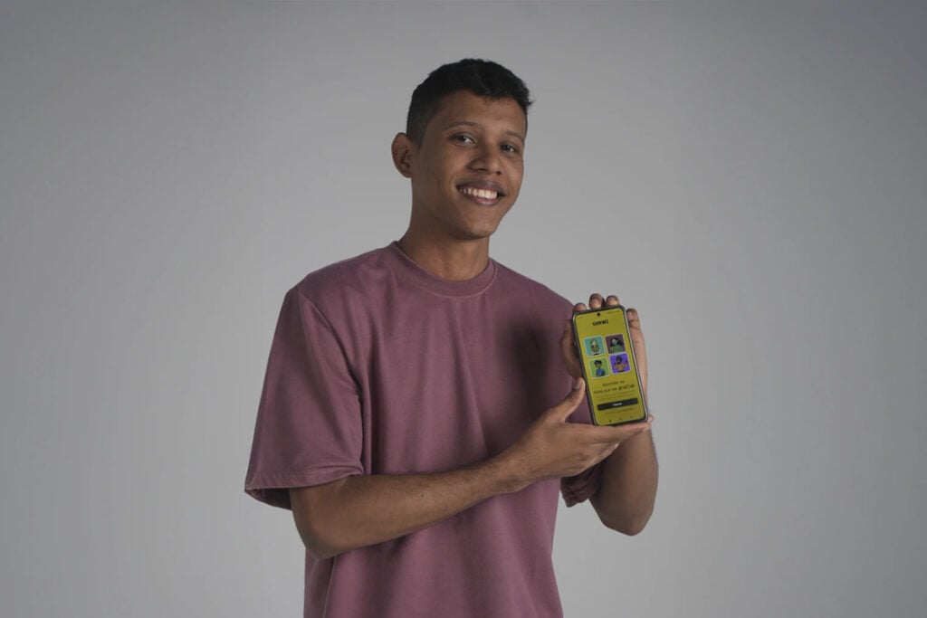 Gurwi, Camilo Peñalver, Más Colombia