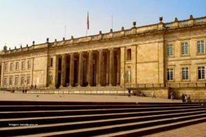 Palacio del Congreso en Bogotá, sede del Senado de Colombia, asociado al debate sobre Asamblea Constituyente.