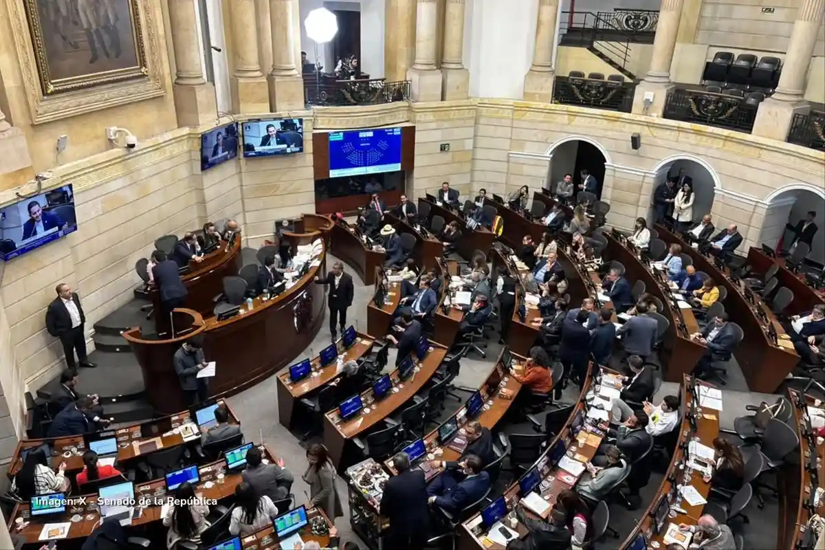 Ley de Competencias: descentralización, riesgos fiscales y tensiones políticas