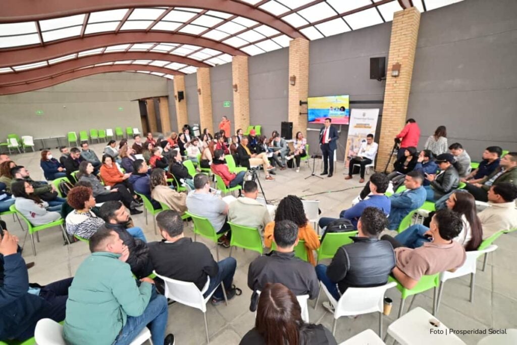 Renta Joven, Jóvenes en diálogo con Mauricio Rodríguez Amaya, Más Colombia
