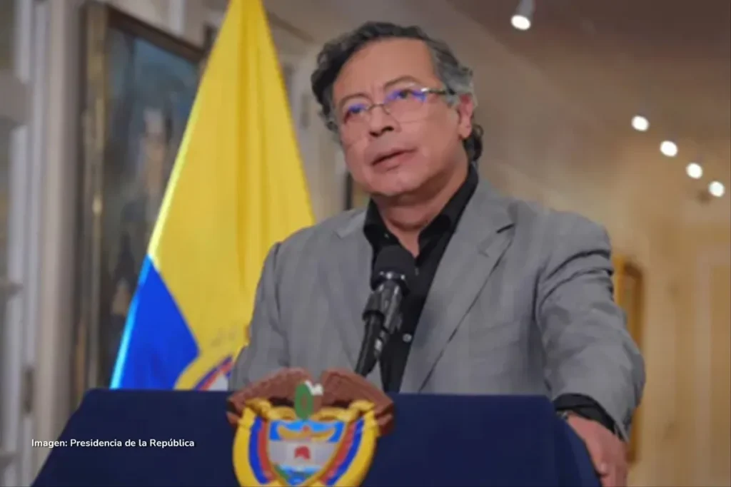 Suspenden a Florián en el Ministerio de la Igualdad: ministra no bastó para cumplir la ley de cuotas 2 Congreso cuestiona a la “ministra” Florián y reabre la discusión sobre la Ley de Cuotas