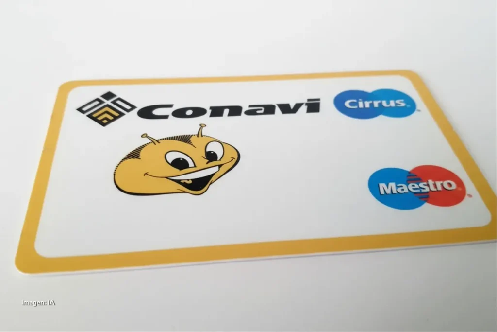 Tarjeta bancaria con logotipo de Conavi y la icónica abeja, símbolo de empresas desaparecidas en Colombia.