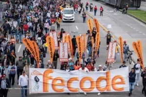 Marchas en Colombia: Fecode y la CUT salen a respaldar las reformas sociales en medio del desgaste político