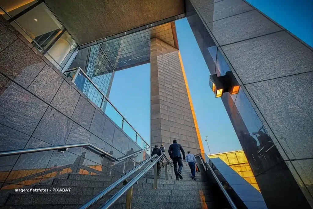 Impuesto mínimo global: fracturas, desafíos y el futuro de la cooperación fiscal internacional 3 Desafíos técnicos: gravar la economía transfronteriza