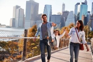 invertir en finca raíz, Familia invirtiendo en finca raíz en Miami, Más Colombia