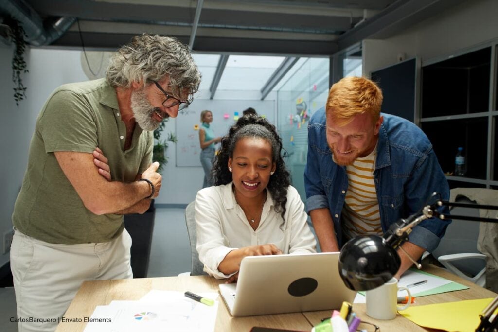 Abren convocatoria de la BibloRed para investigaciones sobre cultura escrita en Bogotá: inscripciones hasta el 22 de octubre 3 convocatoria de la BibloRed, Grupo participando en la convocatoria de la BibloRed, Más Colombia