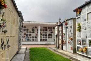 cementerios distritales, Interior del cementerio Central del Sur, Más Colombia