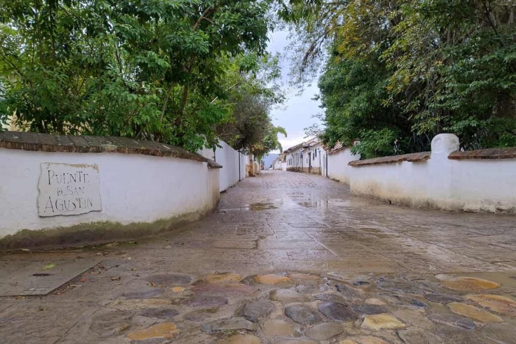 Antonio Ricaurte, el héroe de Villa de Leyva que se inmoló por la Independencia y fue declarado patrono de la Fuerza Aérea Colombiana 4 Antonio Ricaurte, Villa de Leyva, Su acción permitió a las tropas de Simón Bolívar ganar una de las confrontaciones decisivas, Más Colombia