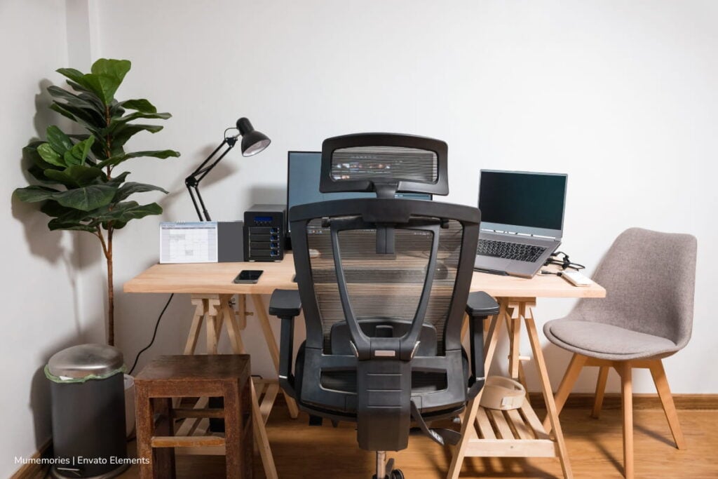 Teletrabajo: 11 consejos de una médica experta en ergonomía para prevenir el dolor de espalda en casa y sin gastar mucho dinero 2 dolor de espalda, teletrabajo, puesto de trabajo, con teletrabajo se debe tener un buen puesto de trabajo, Más Colombia