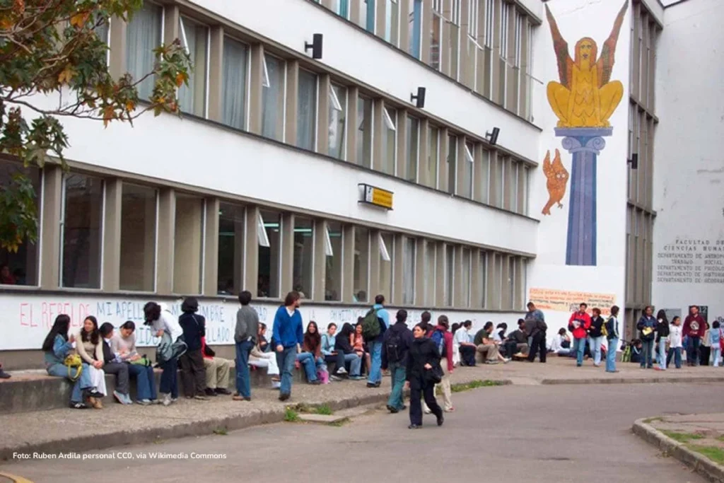 Profesores ocasionales y participación legal