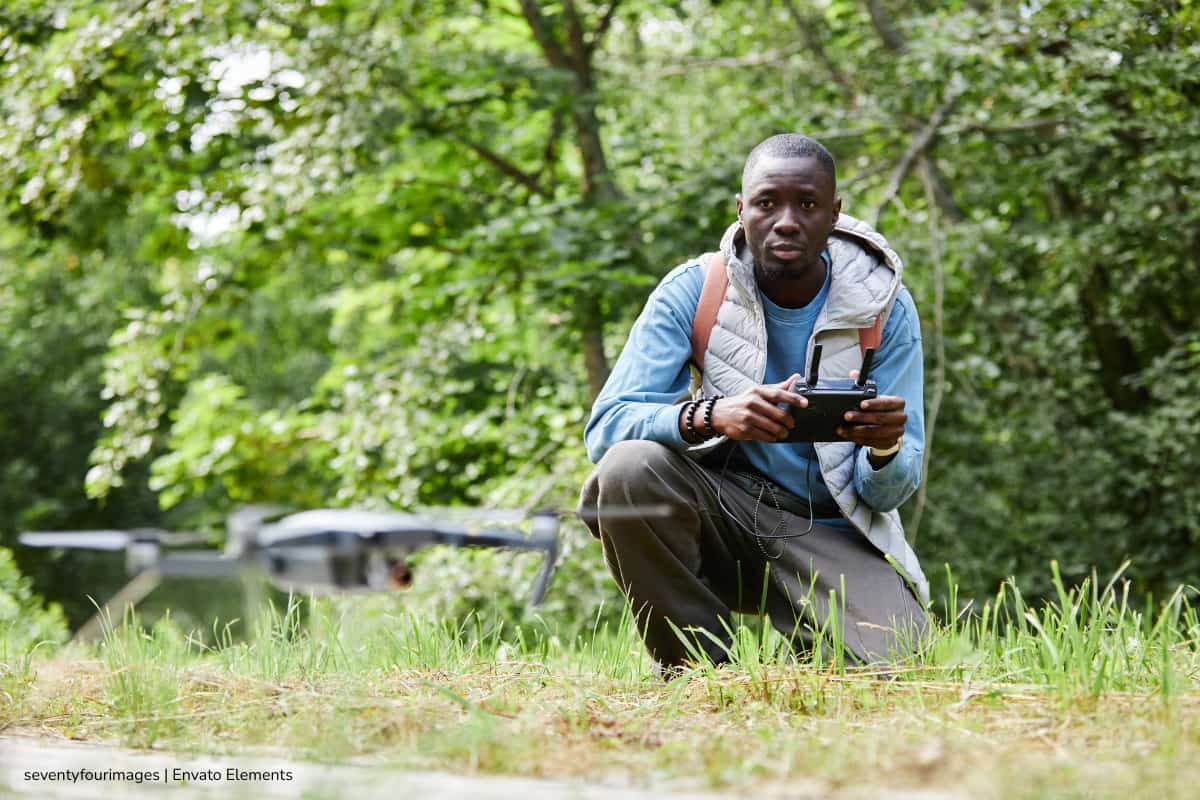 pasantía sobre periodismo, Hombre periodista ambiental, Más Colombia