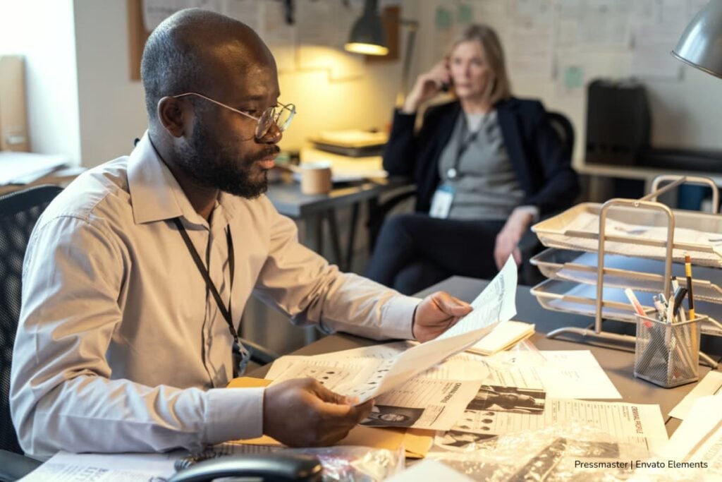 Lanzan convocatoria para una pasantía sobre periodismo enfocada en jóvenes que buscan trabajar temas ambientales 4 pasantía sobre periodismo, Profesor y periodista ambiental, Más Colombia
