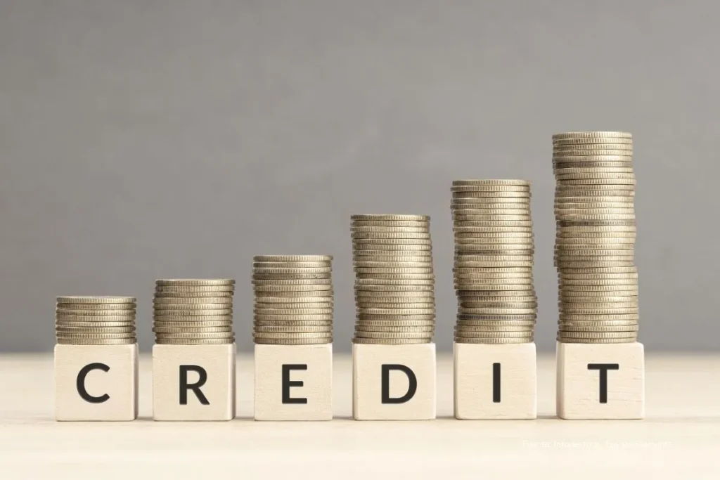 La rebaja de la calificación crediticia de Colombia ya pasa la factura: crédito caro y menos inversión 4 7 4