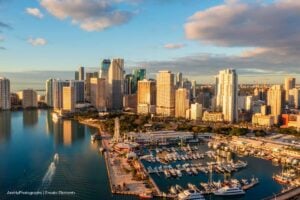 zonas de mayor crecimiento, El centro de Miami para inversión inmobiliaria, Más Colombia