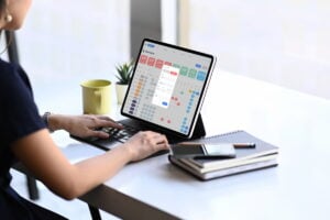 sistemas de control de asistencia para pymes