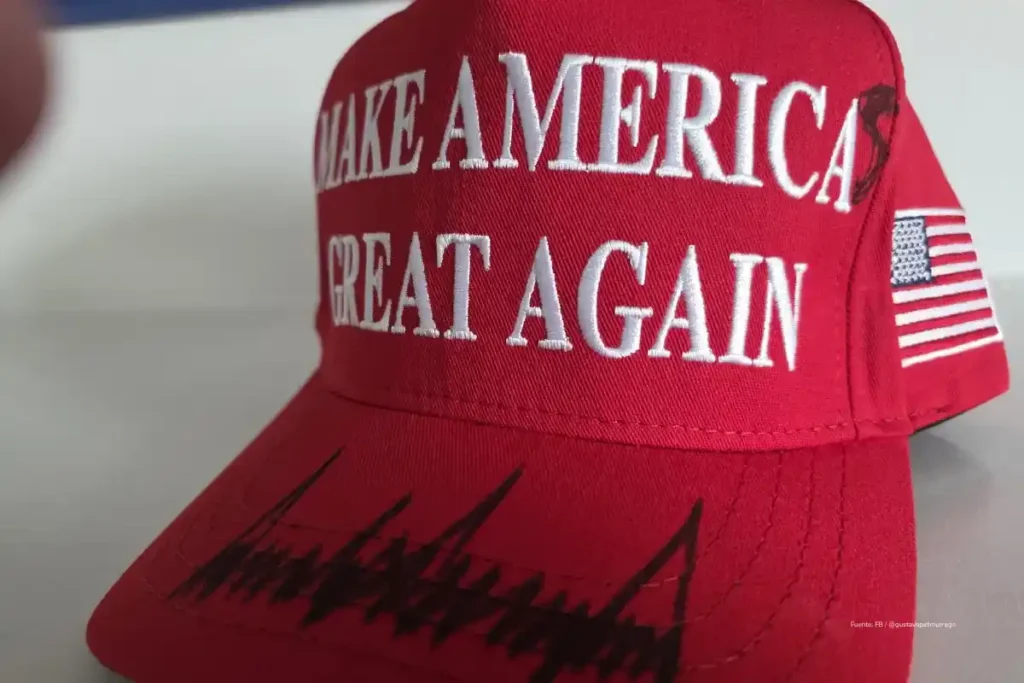 El giro que contradice años de confrontación con Estados Unidos tras reunión entre Petro y Trump 2 Tras la reunión, Petro terminó legitimando las acciones de Estados Unidos en la región, al aceptar de facto su rol como actor central en Venezuela y en la gestión de las tensiones entre Colombia y Ecuador.