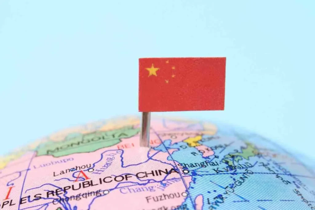 Aranceles de Estados Unidos escalan la guerra comercial y China los frena en seco 4 bandera china