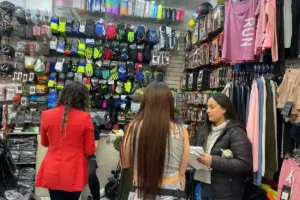 Más de 13,4 millones de personas trabajan en la informalidad en Colombia.