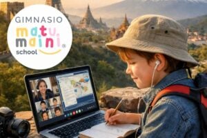 educación moderna, educación tradicional, educación virtual, educación en casa, niño estudiando con educación moderna, Más Colombia