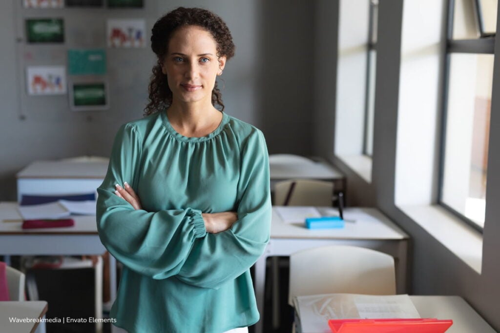 Estas pueden ser algunas razones del cierre de colegios en Bogotá durante los últimos 5 años: menos nacimientos y más costos 3 cierre de colegios, colegios privados, profesores se ven afectados en contrataciones por cierre de colegios, Más Colombia