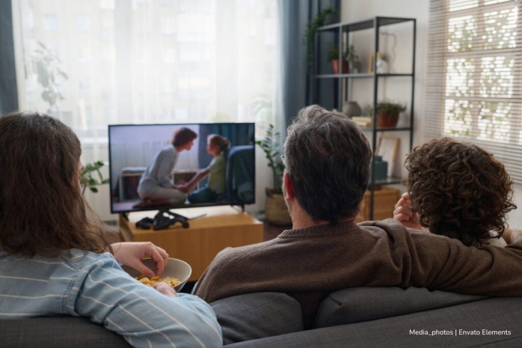 Manual para Ninjas: ¿de qué trata la nueva producción original de DITU que se estrenó el 4 de marzo? 2 Manual para Ninjas, DITU, plataforma de streaming colombiana, familia maratoneando en una plataforma de streaming colombiana, Más Colombia