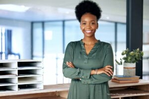 concurso de la Procuraduría 2026, mujer participando en el concurso de la Procuraduría 2026, Más Colombia