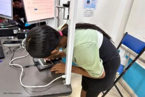 inscribir la cédula, puesto de votación, persona que va a la Registraduría a inscribir la cédula, Más Colombia
