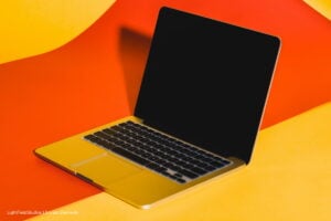 comprar un portátil, previo decisión al comprar un portátil, Más Colombia