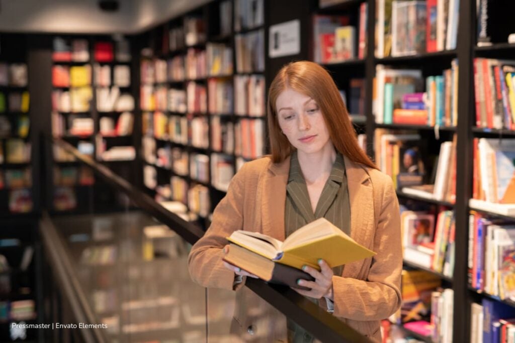 exportación de libros colombianos, industria editorial colombiana, editoriales independientes, FilBo 2026, persona que está en una librería independiente, Más Colombia