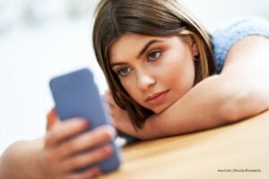 soledad, de la soledad a la comunicación, Más Colombia