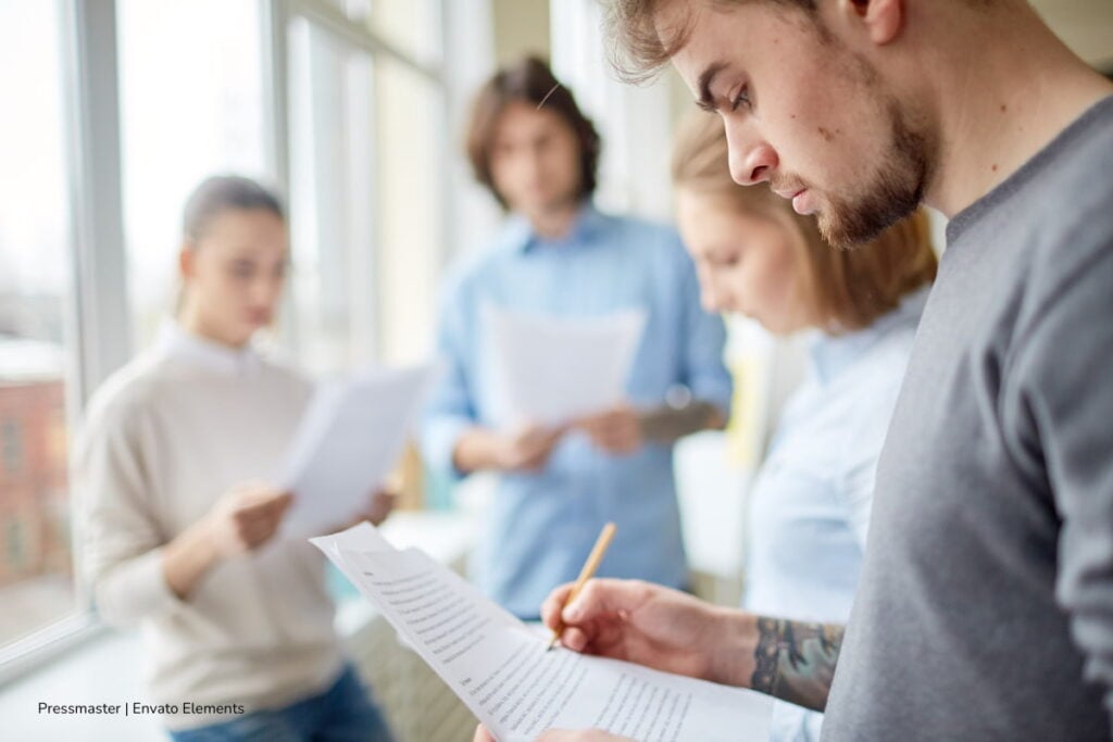 Abren inscripciones a la UPC: fechas importantes para aspirantes a programas de pregrado en 2026 4 inscripciones a la UPC, jóvenes estudiando para prueba de ingreso, Más Colombia