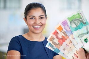 Ingreso Mínimo Garantizado 2026, mujer beneficiaria de Ingreso Mínimo Garantizado 2026, Más Colombia