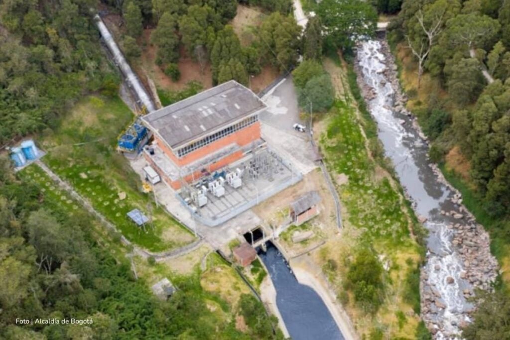 ¡Impresionante! En una jornada de limpieza encontraron estos residuos en el río Bogotá: más 700 toneladas de basura contenía el afluente 2 residuos en el río Bogotá, basura en el río Bogotá, más de 700 toneladas de basura en el río Bogotá Más Colombia